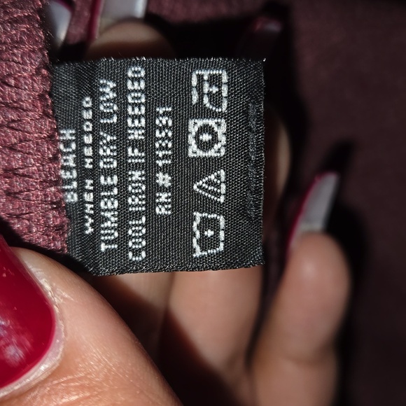 Essential by Seven Apparel Men's Long Sleeve Shirt Burgundy Size XL NWT - Picture 3 of 6